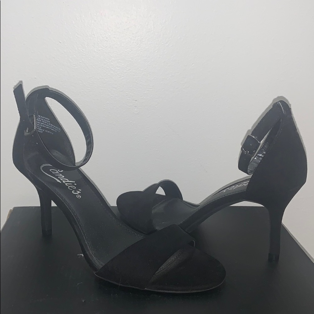Black heels, Nearly New